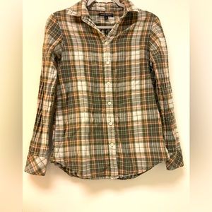 Banana Republic soft wash sage green plaid flannel size small